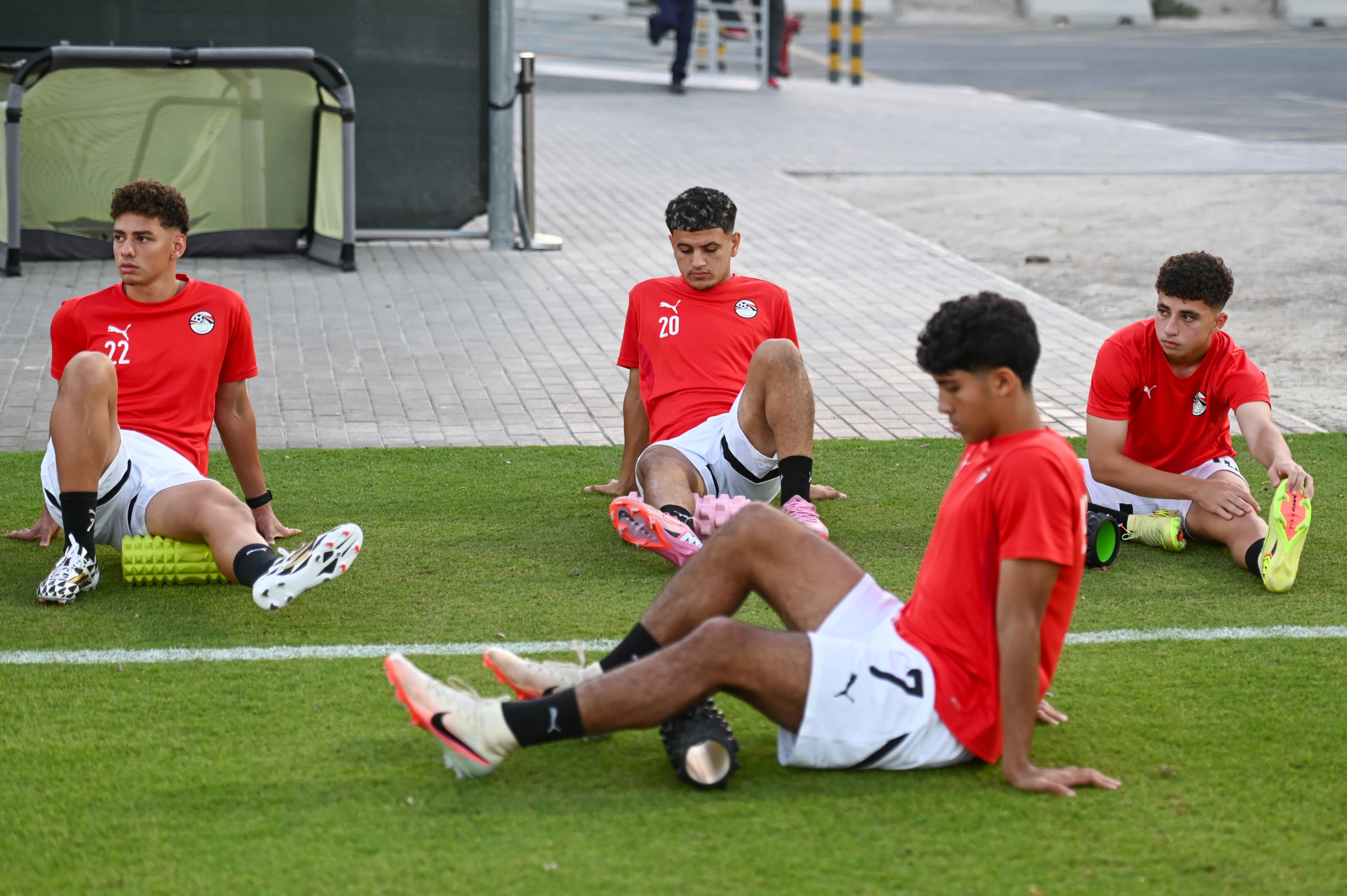 المنتخب الوطني تحت 17 عامًا يختتم استعداداته لمواجهة قطر وديًا 