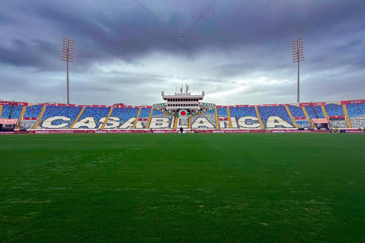 منتخب مصر يتفقد أرضية ملعب مباراة نيجيريا