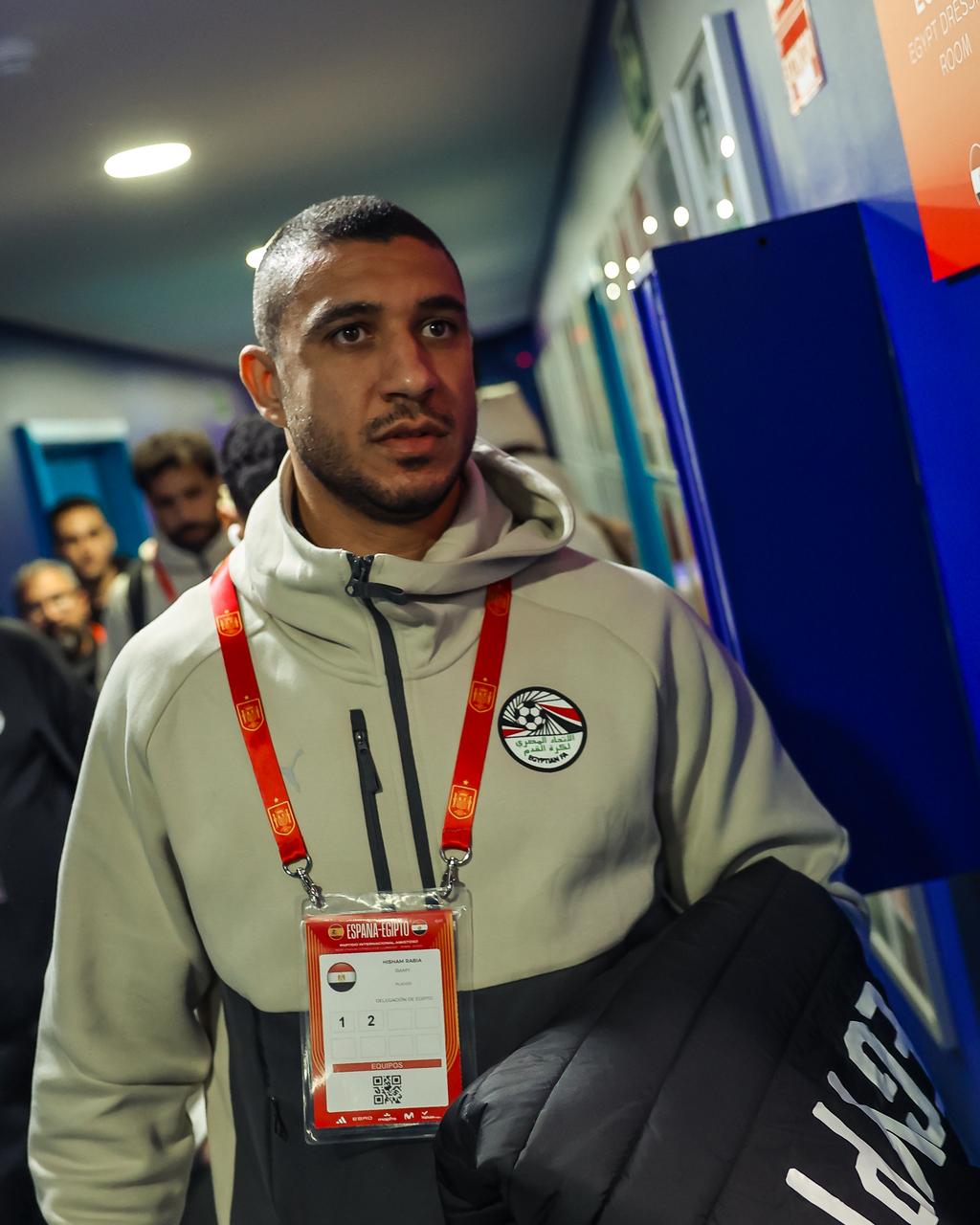 وصول منتخب مصر لملعب إسبانيول قبل مواجهة إسبانيا