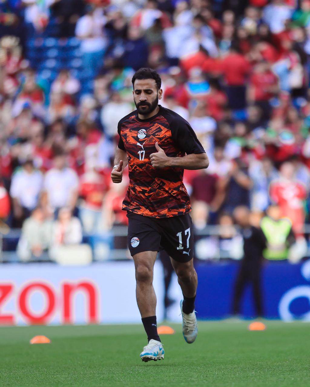 بالصور.. إحماءات لاعبي منتخب مصر قبل انطلاق مواجهة إيران في المونديال
