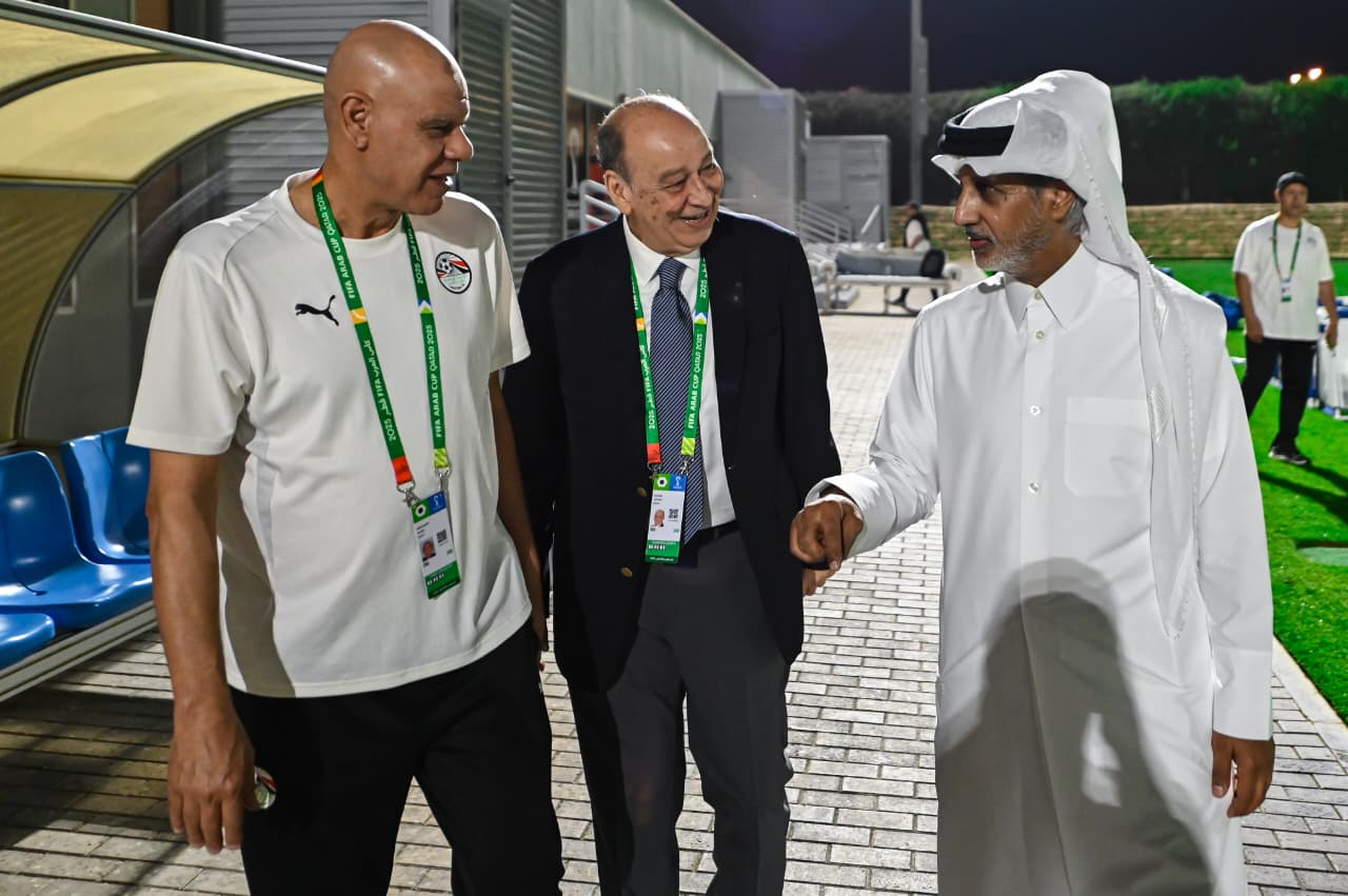 وزير الشباب والرياضة القطري يحضر مران منتخب مصر المشارك في كأس العرب