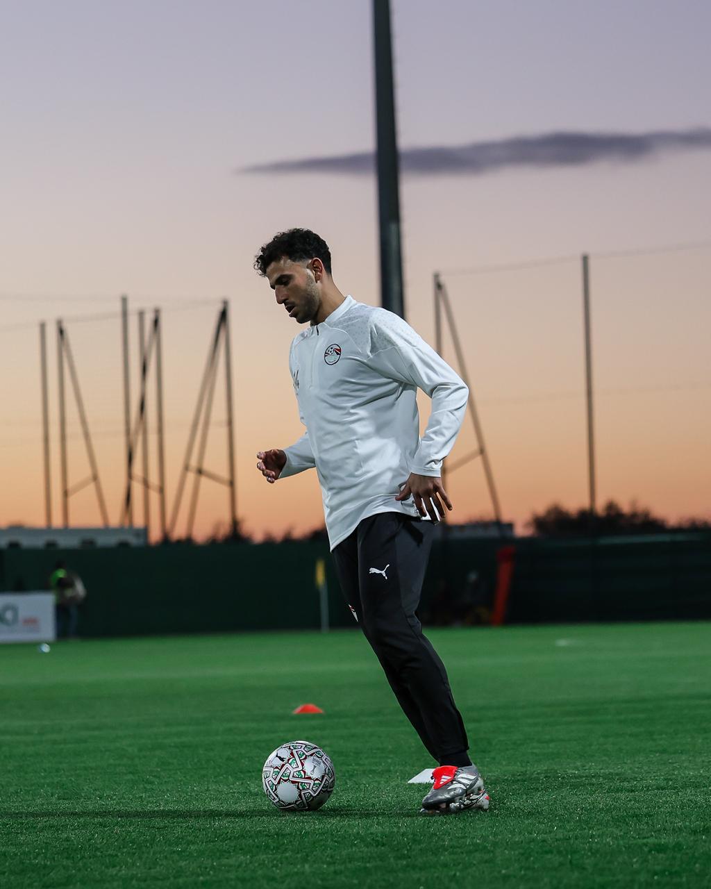 منتخب مصر يواصل تدريباته استعدادًا لضربة البداية أمام زيمبابوي في كأس الأمم الأفريقية