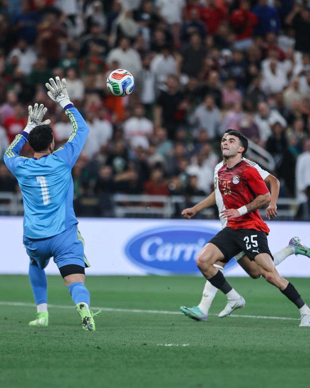 بالصور.. الهدف الثالث لمنتخب مصر (زيزو)