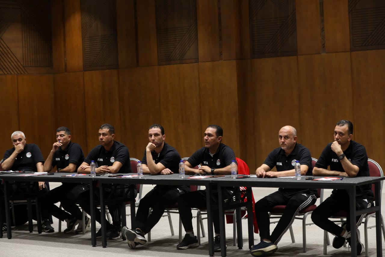 محاضرات نظرية وعملية للمحاضرين ومعدى اللياقة البدنية للحكام