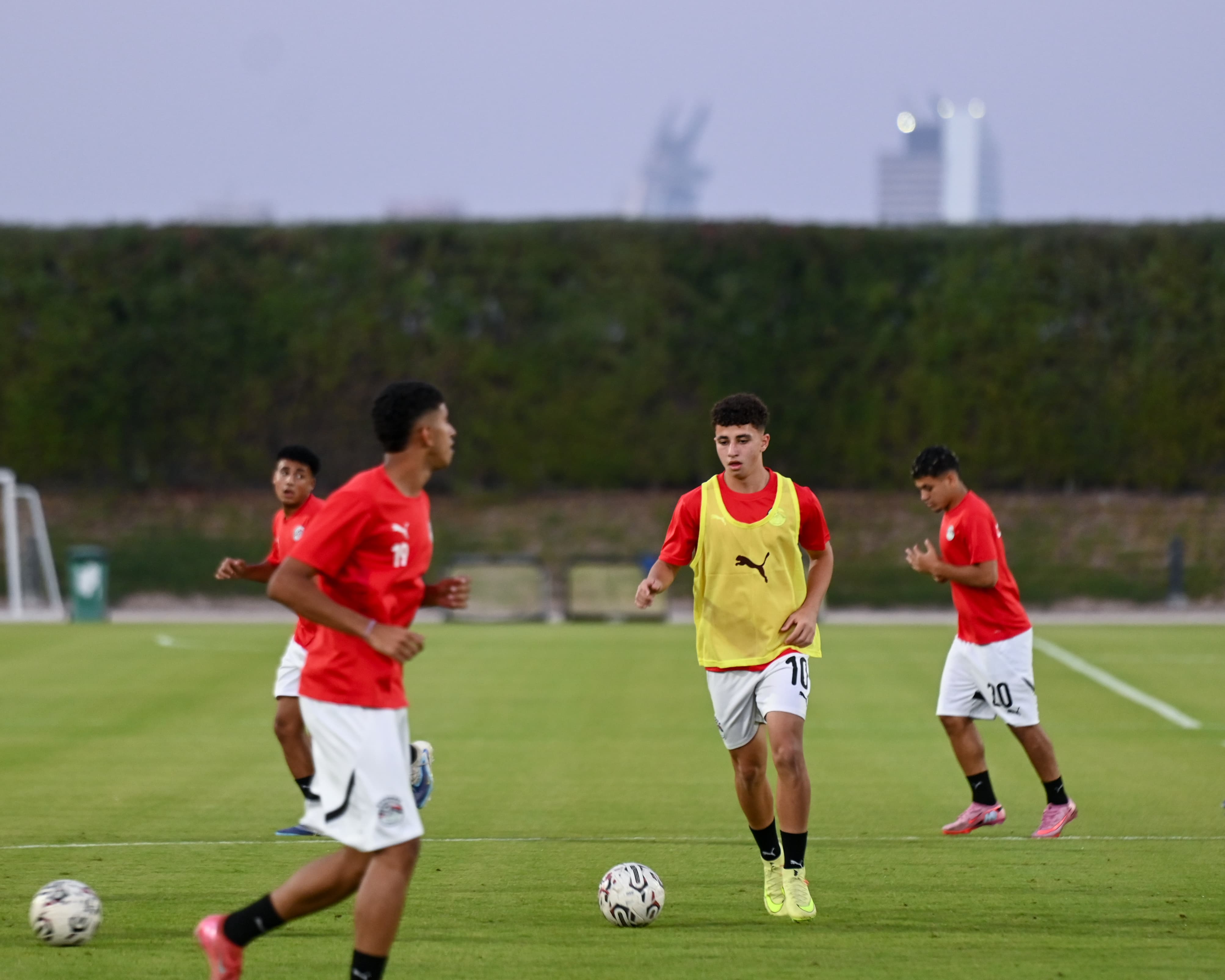 المنتخب الوطني تحت 17 عامًا يختتم استعداداته لمواجهة قطر وديًا 