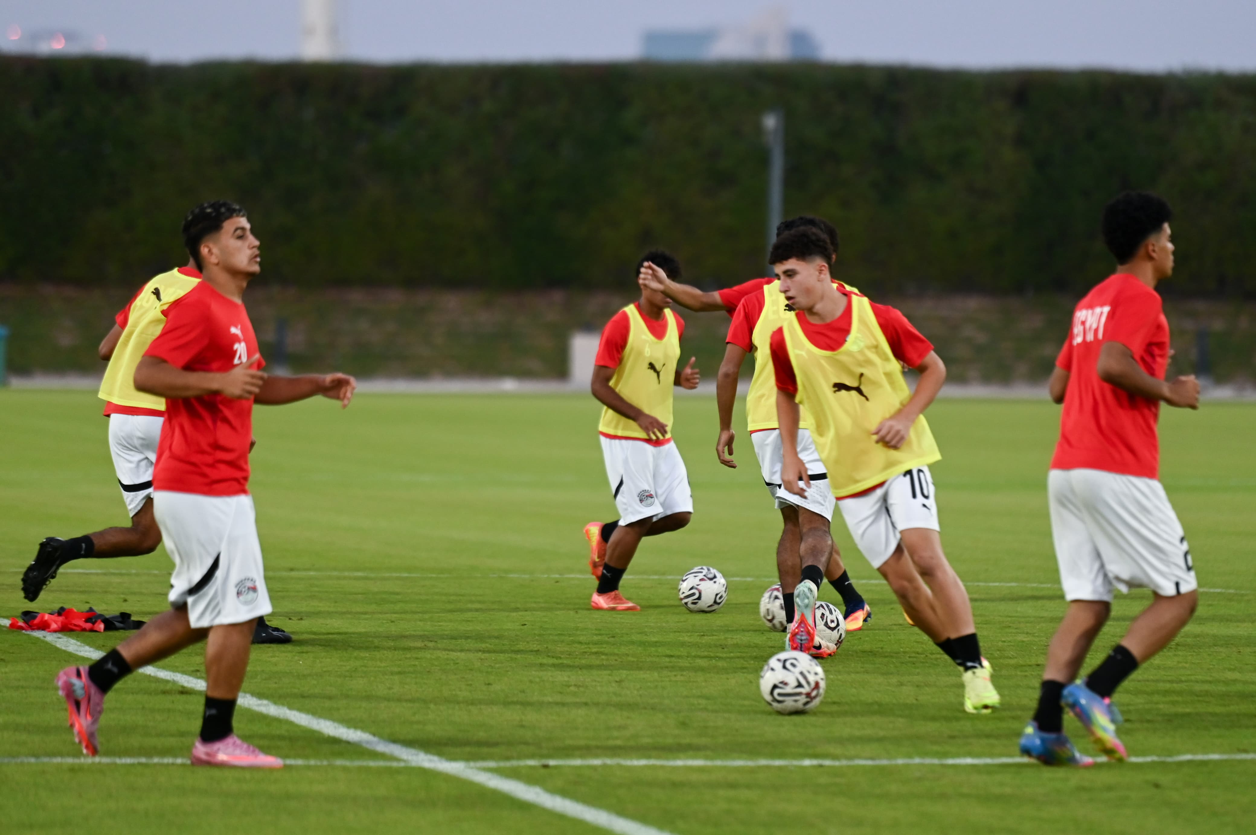 المنتخب الوطني تحت 17 عامًا يختتم استعداداته لمواجهة قطر وديًا 