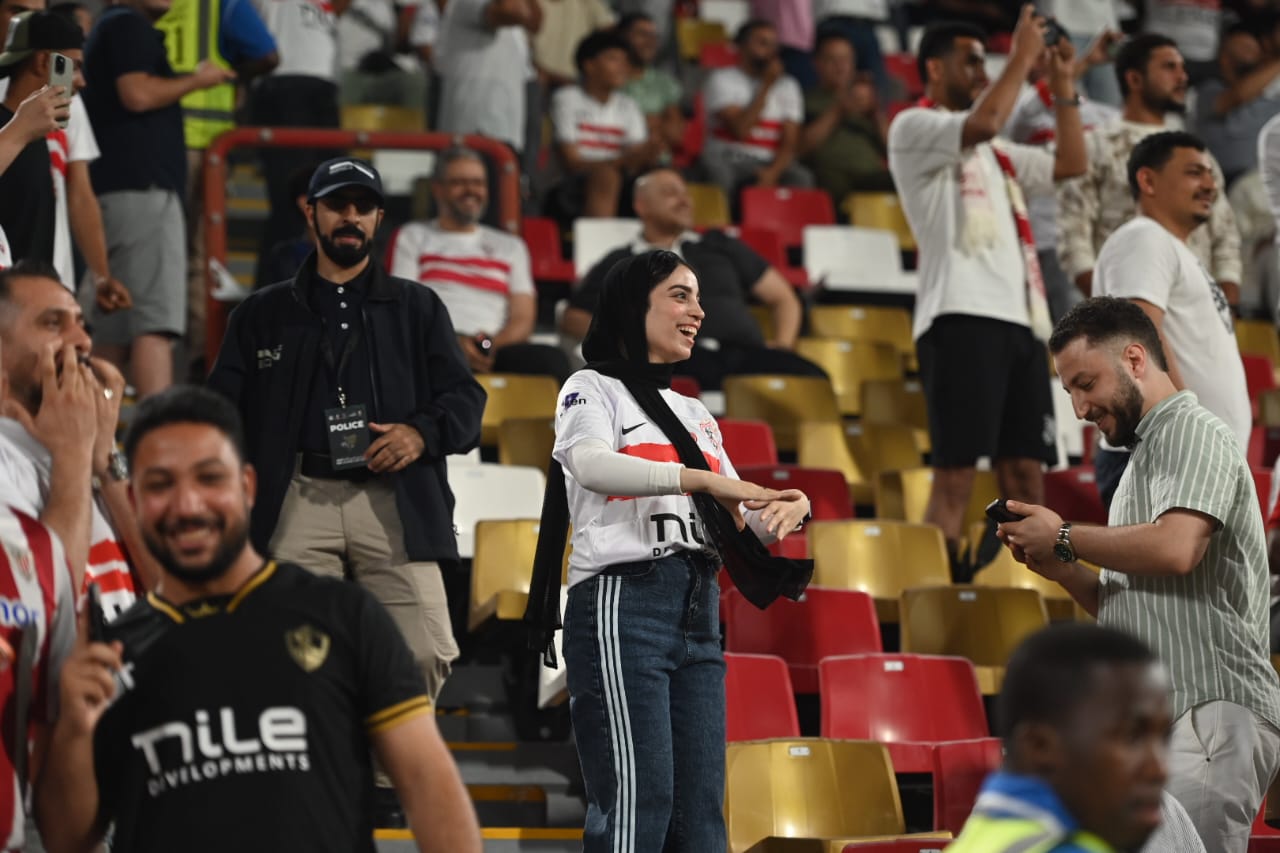 الحضور الجماهيري من نهائي كأس السوبر بدولة الإمارات