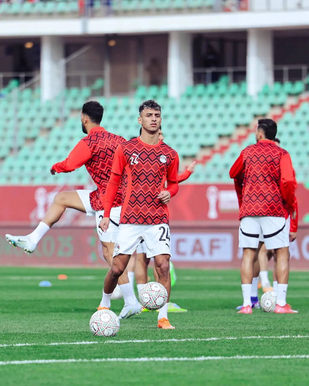 لاعبو منتخب مصر قبل مواجهة أنجولا