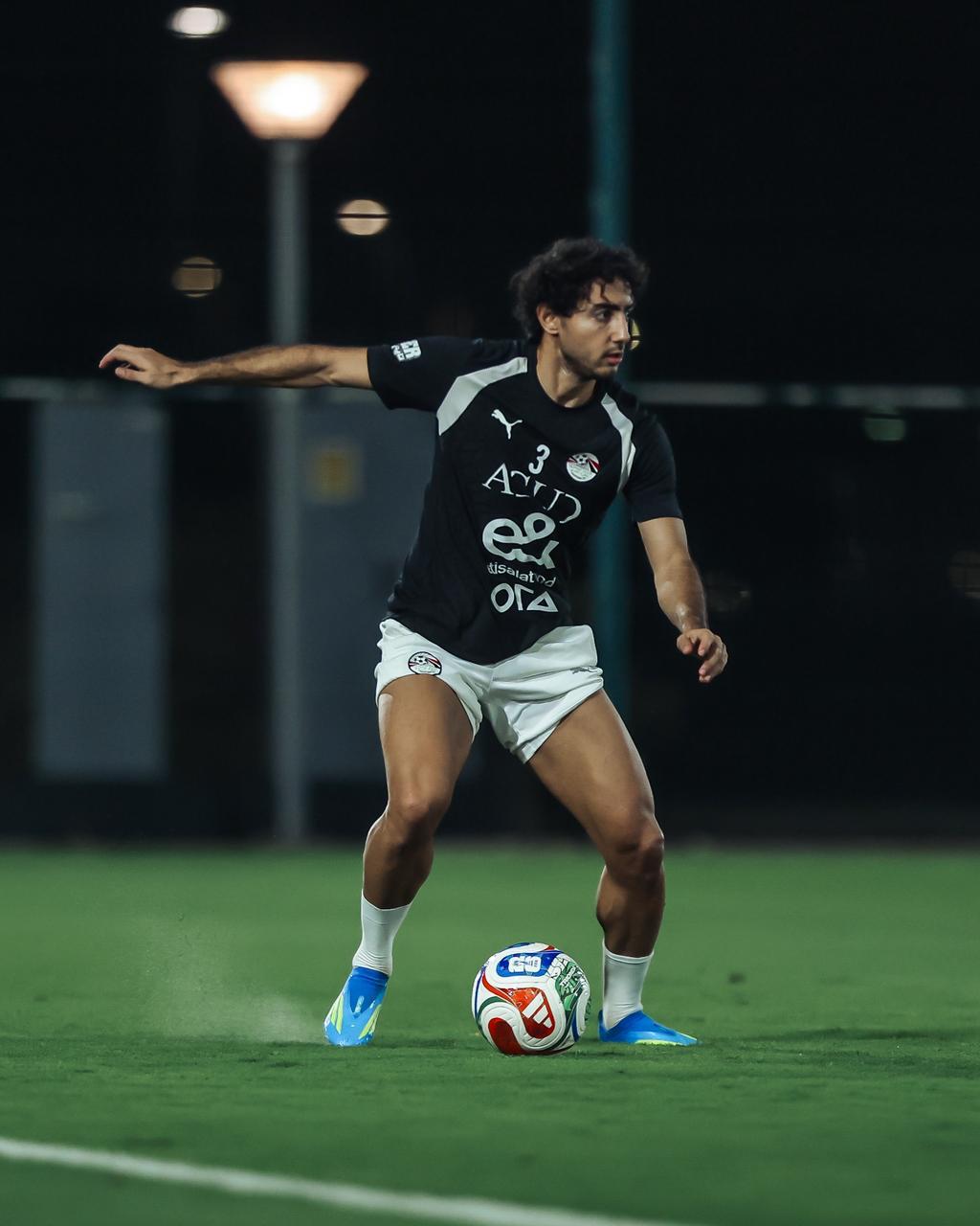 منتخب مصر يخوض تدريبه الأول في جدة استعداداً لودية السعودية 