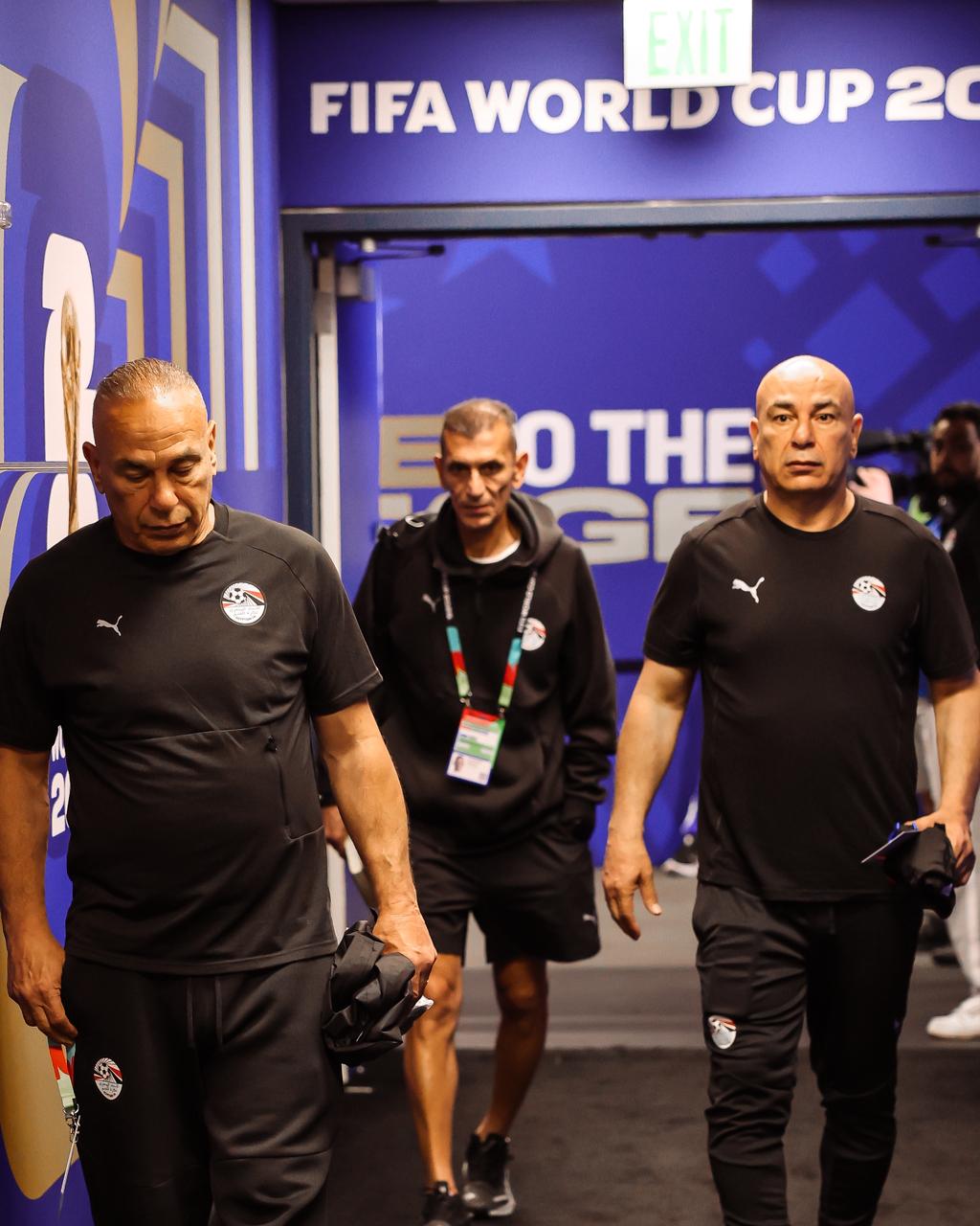 بالصور.. وصول منتخب مصر إلى ملعب مواجهة إيران في المونديال