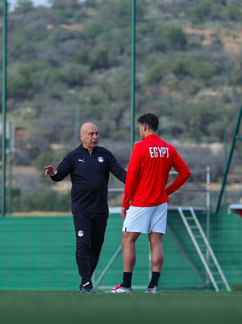 منتخب مصر يختتم تدريباته قبل مواجهة بنين غدًا