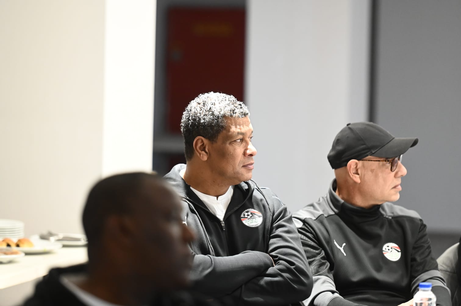 صور محاضرة pro1  عن طرق التعامل مع وسائل الإعلام