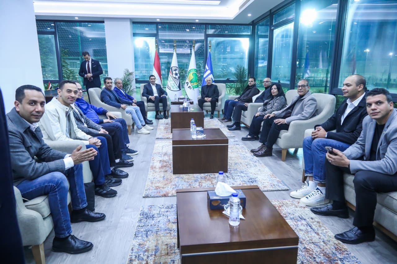 زيارة جوهر نبيل وزير الشباب والرياضة الجديد للاتحاد المصري
