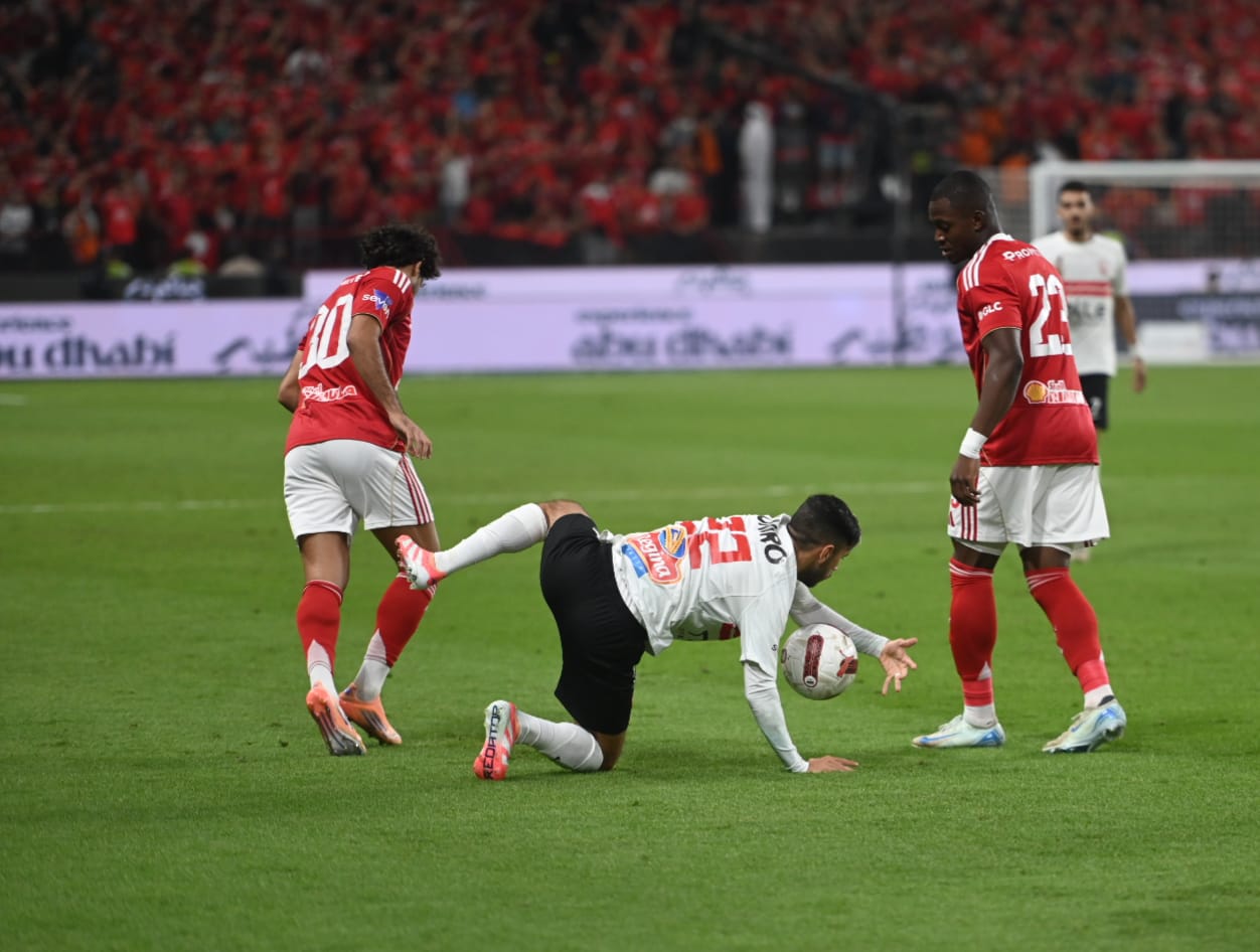 نهائي السوبر المصري رقم 23 بين الأهلي والزمالك في أبوظبي
