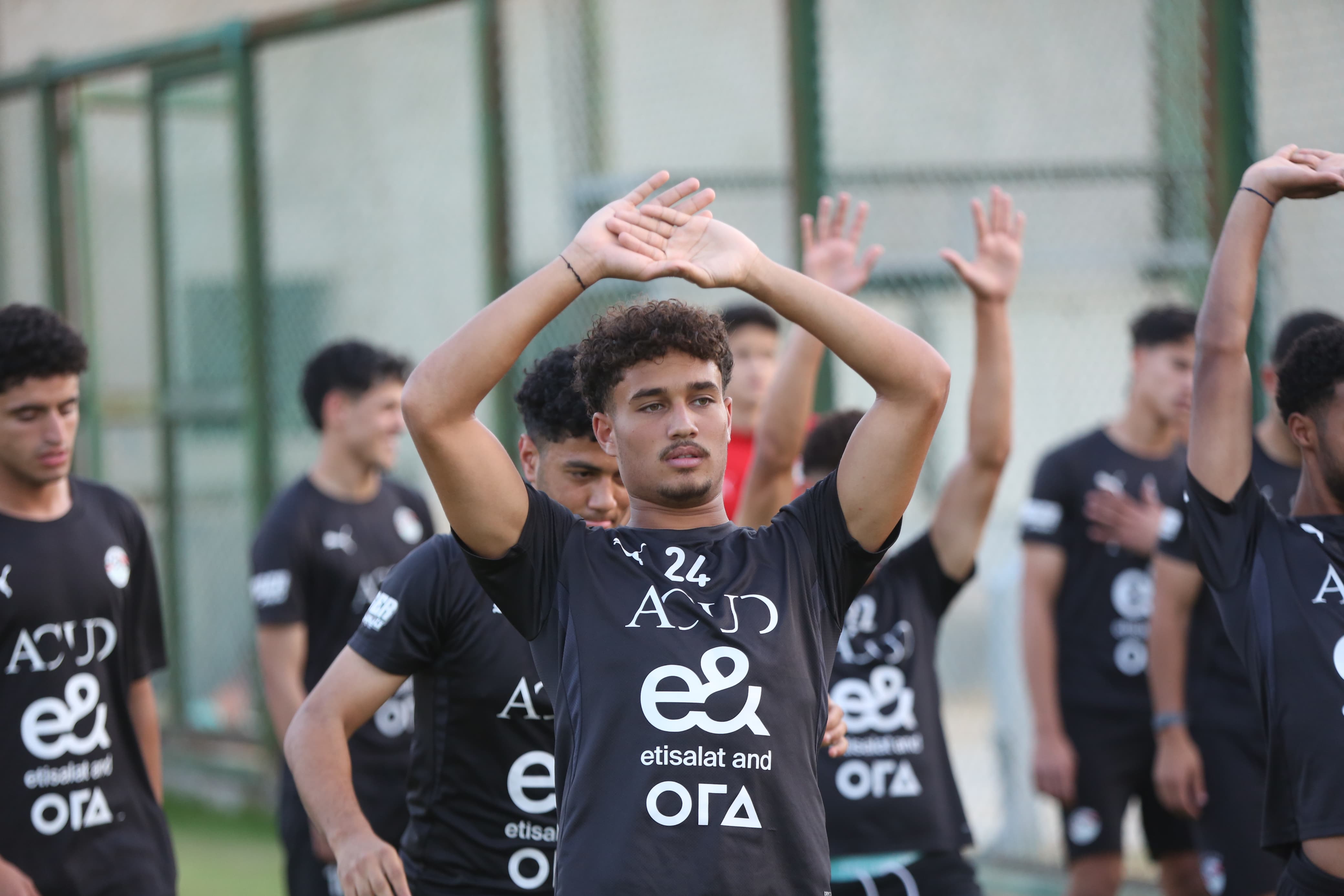 بالصور: منتخب الشباب يواصل استعداداته لمواجهة روسيا ودياً
