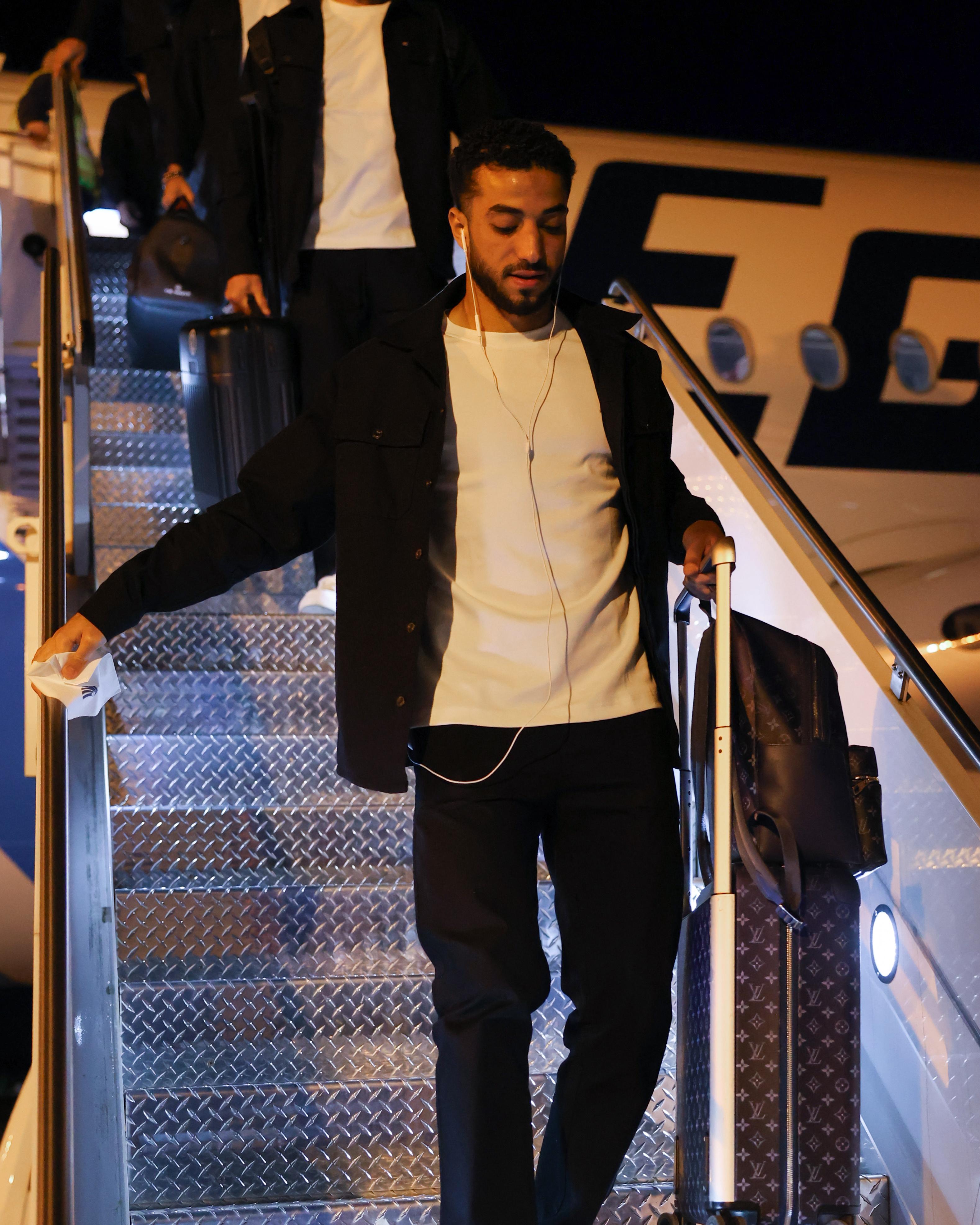 منتخب مصر يصل إلى أمريكا بعد "١٢ ساعة طيران" استعداداً لكأس العالم 