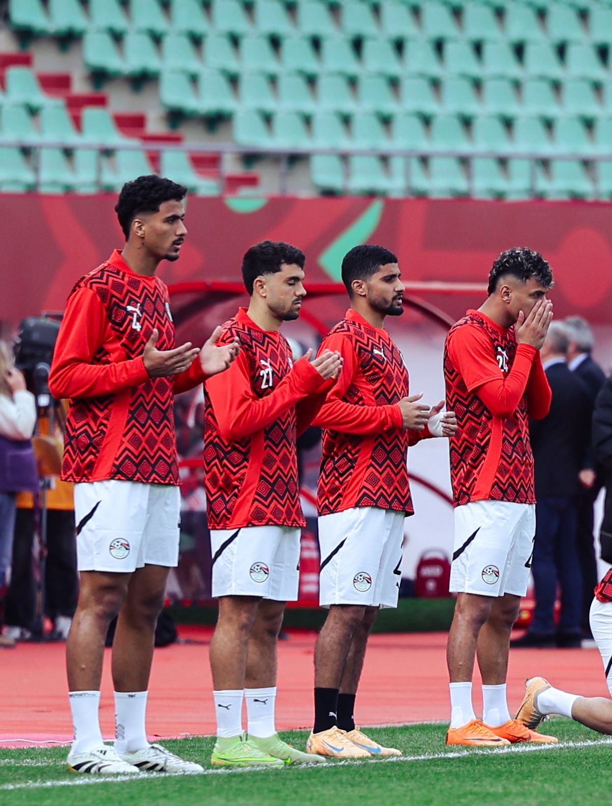 لاعبو منتخب مصر قبل مواجهة أنجولا