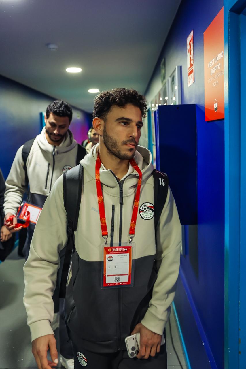 وصول منتخب مصر لملعب إسبانيول قبل مواجهة إسبانيا
