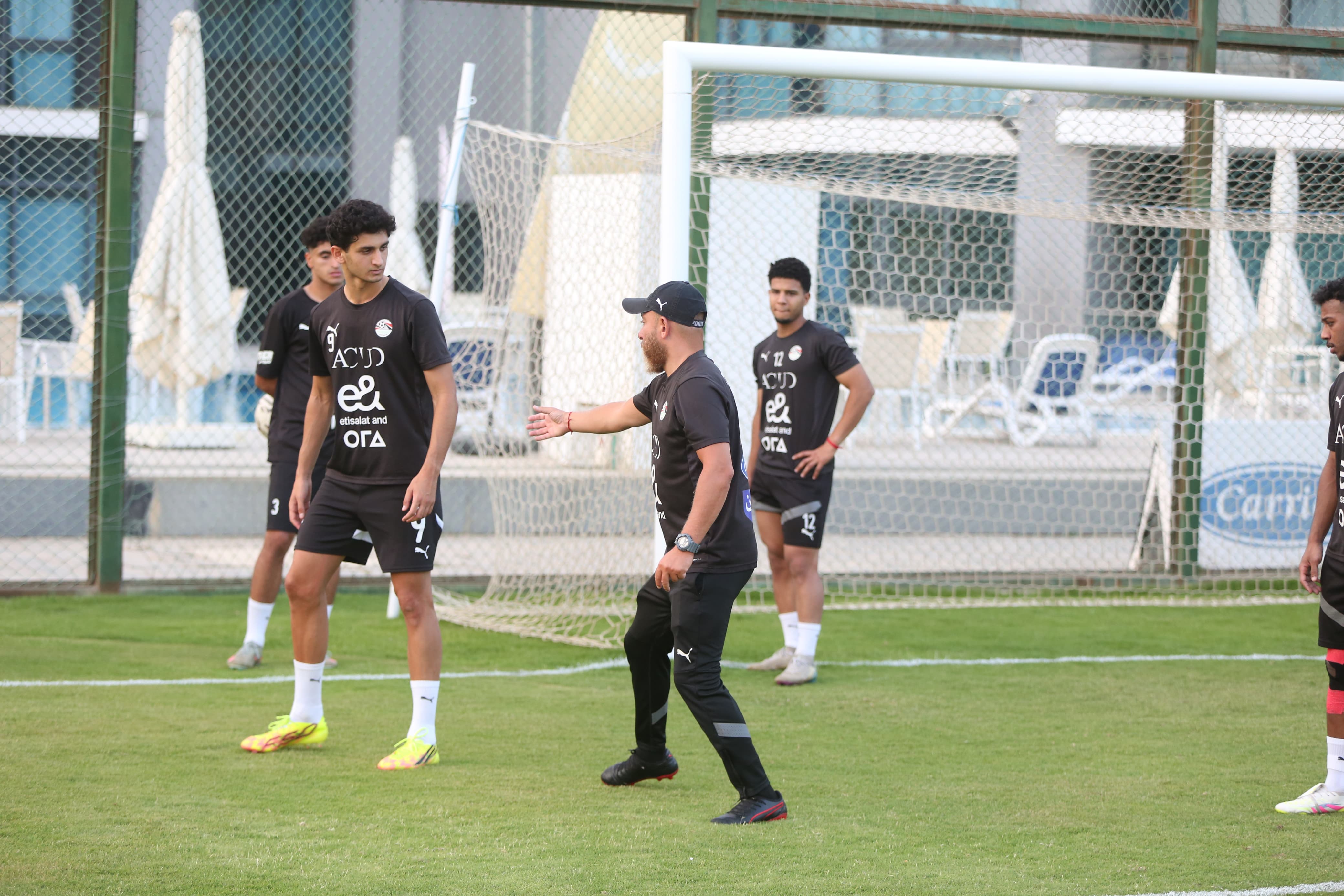 بالصور: منتخب الشباب يواصل استعداداته لمواجهة روسيا ودياً
