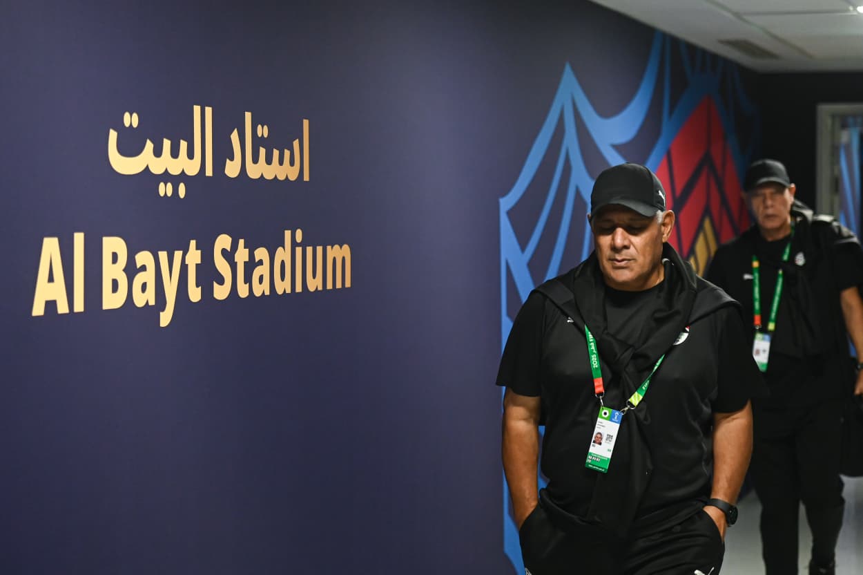 منتخب مصر المشارك في كأس العرب يصل لملعب البيت قبل مواجهة الأردن